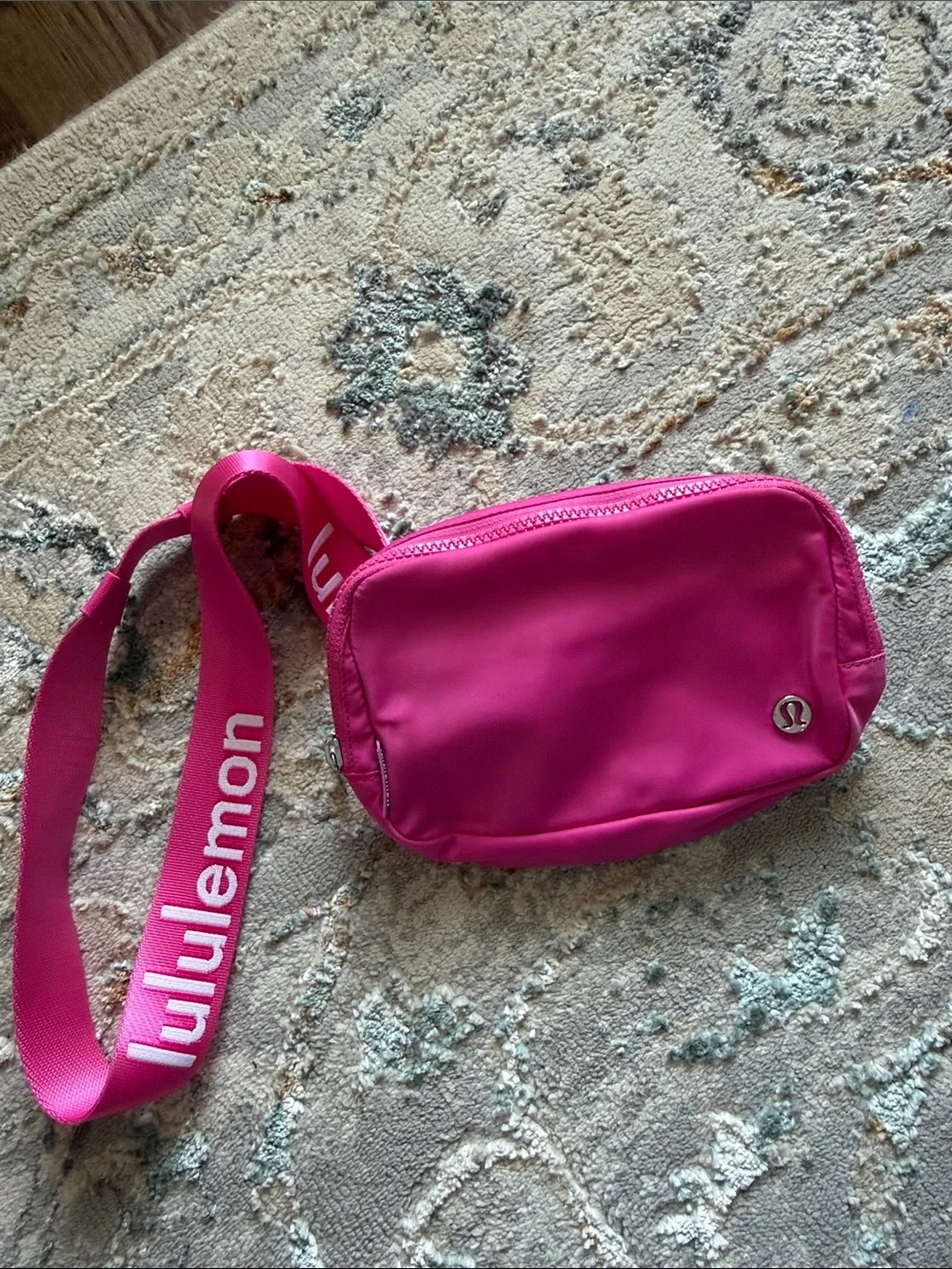 poshmark lululemon bag Delta Sigma Pi Everywhere Belt Strap length when fully extended Crossbody Poshmark Lululemon Bag Lululemon